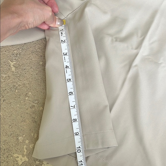 Izod Golf Men's Light Tan Flat Front Shorts - Picture 13 of 15